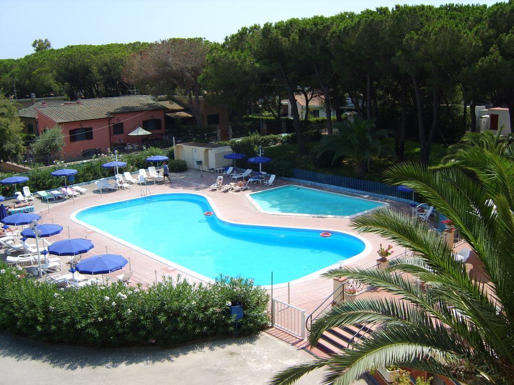 Park Hotel Baia Domizia Eksteriør bilde